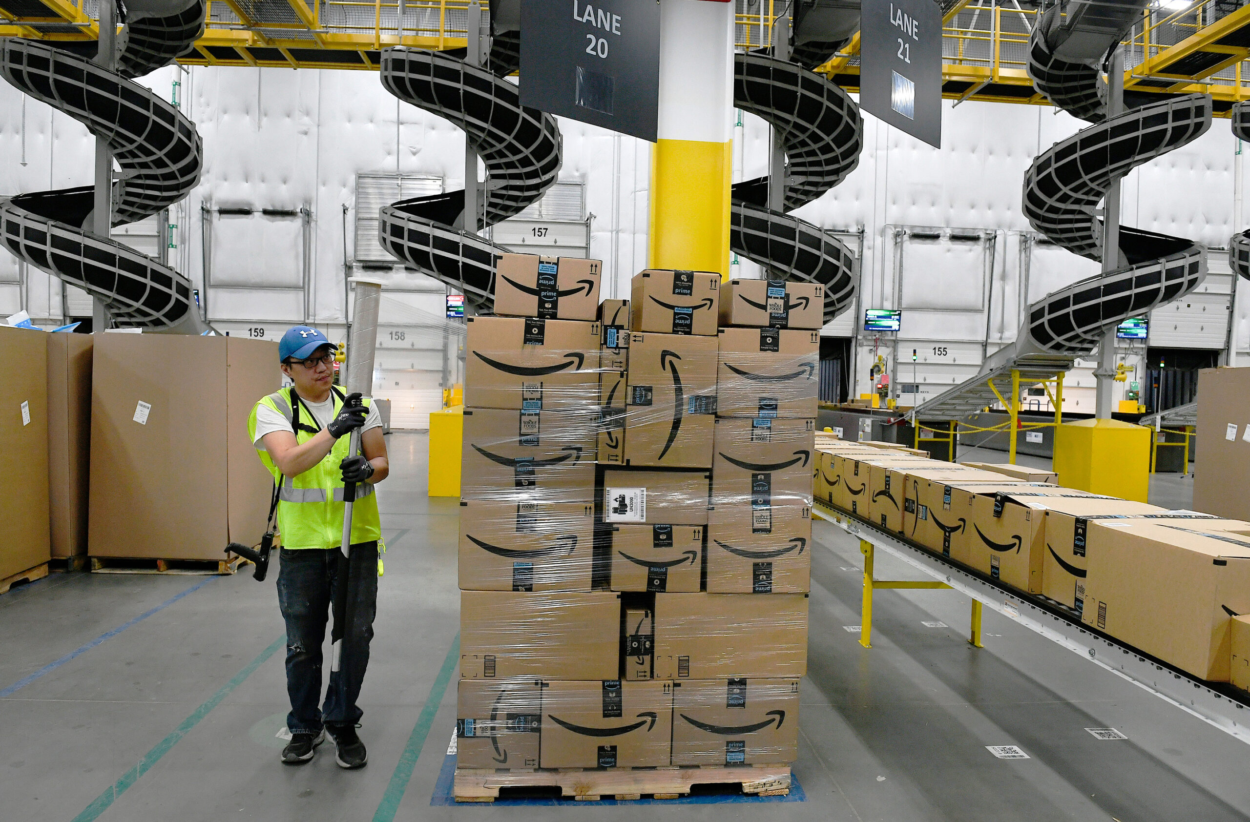 Amazon plans to lay off 10,000 of its workforce