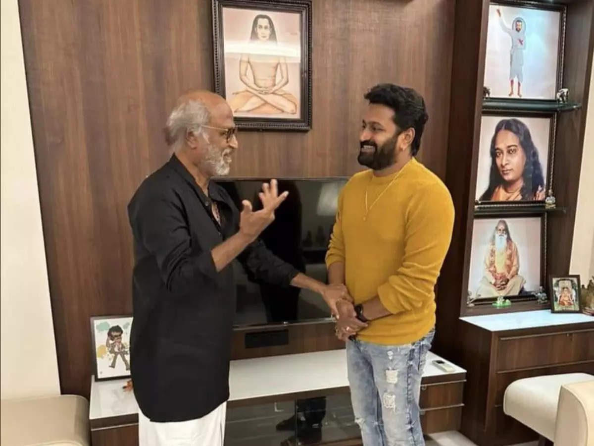 Rajinikanth gift to ‘Kantara’ director