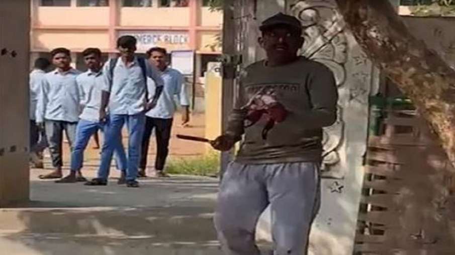 Lecturer’s throat slit by husband in Andhra college