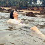 Pic Talk: Sreemukhi gives ‘wet treat’ at Goa beach 