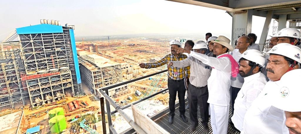 KCR inspected the works of Yadadri power project