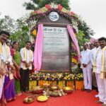 కేసీఆర్ అనాలోచితంగా ఎయిర్ పోర్ట్ కు మెట్రో లైన్!