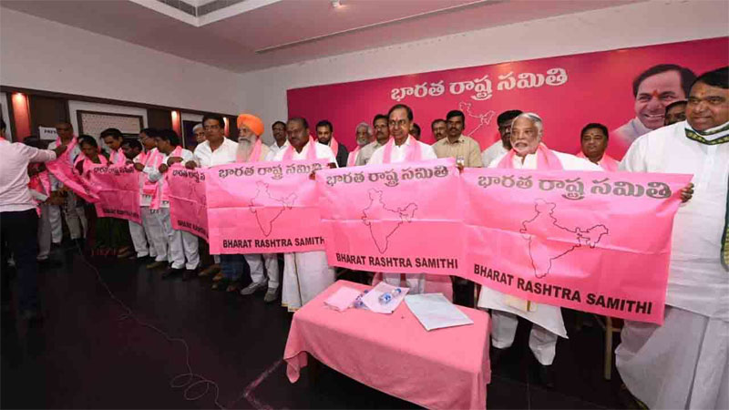 బిఆర్ఎస్ ప్రారంభంతో `సెంటిమెంట్’ అస్త్రం కోల్పోతున్న కేసీఆర్