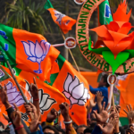 కమలం : మిత్రులనైనా కాటు వేయకుండా వదలదు!