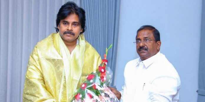 బిజెపి దృష్టిలో పవన్ కల్యాణ్ కరివేపాకేనా?