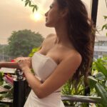 Pic Talk: Mouni Roy looks blast in a sizzling avatar