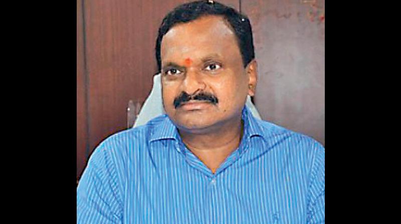 బీఆర్ఎస్ ఎమ్మెల్సీ వెంకట్రామిరెడ్డి ఇంట్లో ఐటీ సోదాలు