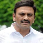 జగన్ చూపిన బాటనే అనుసరిస్తున్న ఆర్ఆర్ఆర్