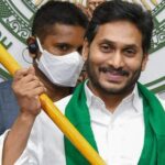 Would Jagan follow his mother Vijayamma?