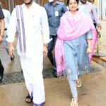 తాడేపల్లి `ప్యాలెస్ వార్’ తో జగన్ సన్నిహితులకు మూడుతుందా!