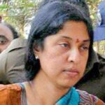 సీనియర్‌ ఐఏఎస్‌ అధికారి శ్రీలక్ష్మిపై విచారణకు సిబిఐ పట్టు