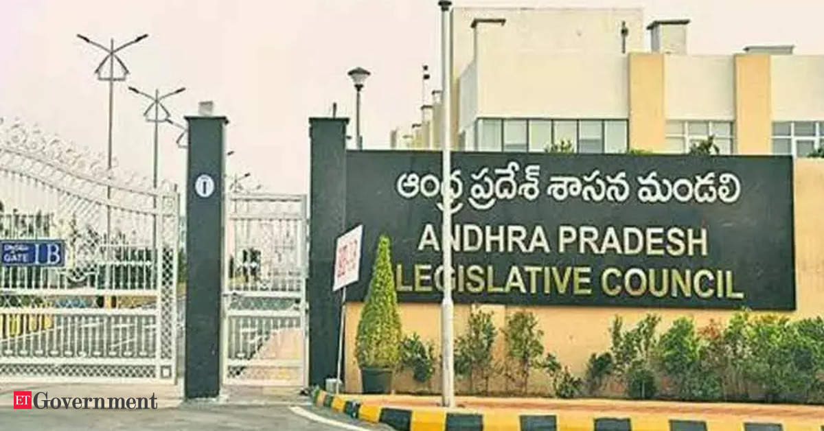 అన్ని పార్టీల్లోనూ వేడి మరియు స్తబ్ధత