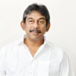 దోచుకుంటూ ఉంటే.. తమరు కాపలా కాస్తున్నారా?