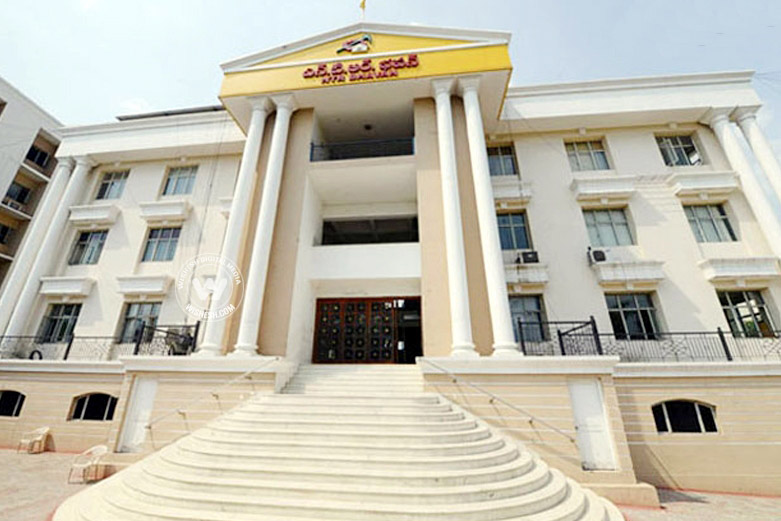 పచ్చ సైంధవులందరూ స్వార్ధపరులే!