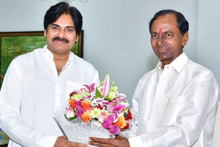 పవన్ ను దెబ్బతీయటమే కెసిఆర్ లక్ష్యమా?