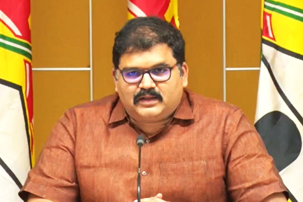 Jagan cheated banks in the name of Amravati: Pattabhi