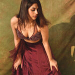 Pic Talk: Shraddha Das’s “wow” cleavage treat