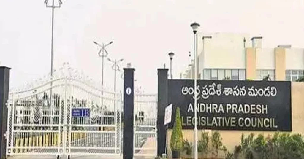 ఏపీలో జాతీయ పార్టీలకు కాలం చెల్లిందా!