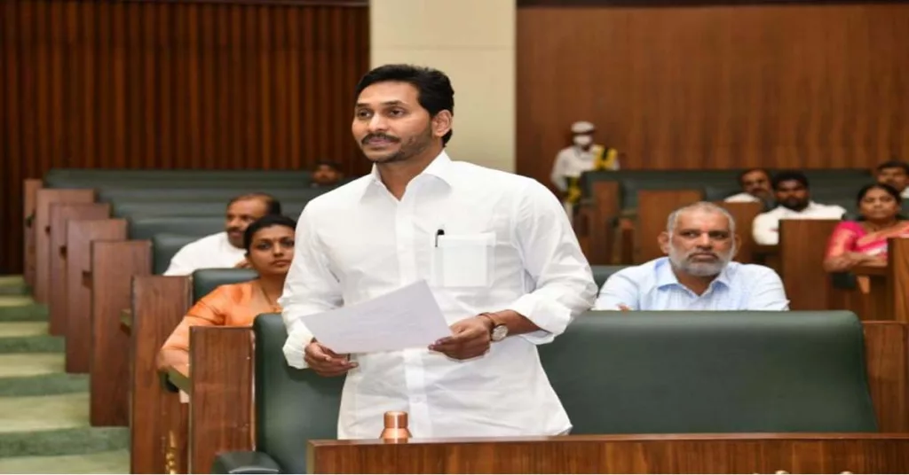 జనం దృష్టి మళ్లించడం కోసమేనా తెరపైకి సిల్క్ కుంభకోణం!