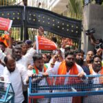 పేప‌ర్ లీకేజ్ పై భ‌గ్గుమ‌న్న విద్యార్ధి, యువజన సంఘాలు