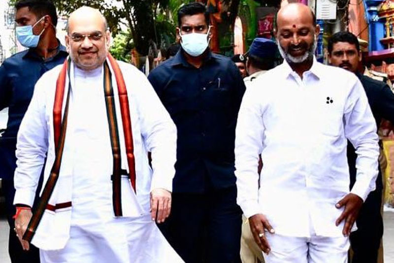 అమిత్‌షాలో ఆశపుట్టించడంలో బండి సక్సెస్!