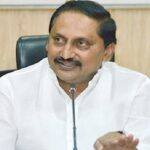 ఎక్కడా ఎంట్రీ దొరక్క కాషాయదళంలోకి!