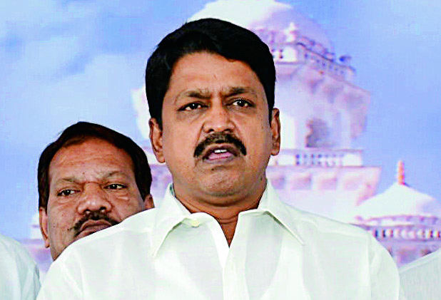 Payyavula Keshav dares Jagan to come up with facts about growth