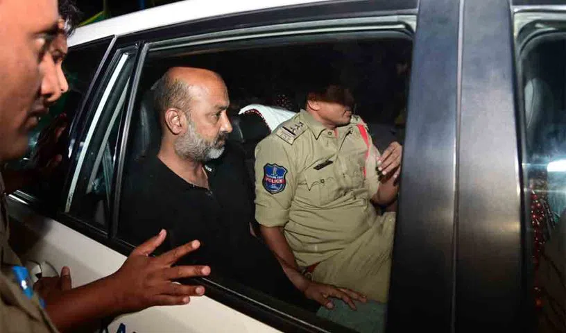 టెన్త్ పేపర్ లీకేజి లో బండి సంజయ్ అరెస్ట్