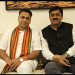 జగన్ తో సంబంధం లేదని చెప్పుకొనేందుకు బీజేపీ నేతల తిప్పలు