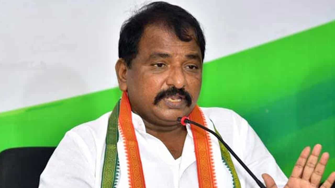 Sailajanath to shift loyalties from Congress to TDP?