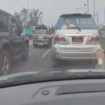 చంద్రబాబు కాన్వాయ్ లో వైసిపి వాహనాలతో కలకలం!