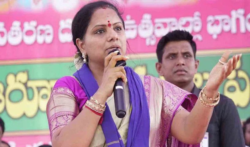 నిజామాబాద్ ఎంపీ సీటుపై గురితో రెచ్చిపోతున్న కవిత