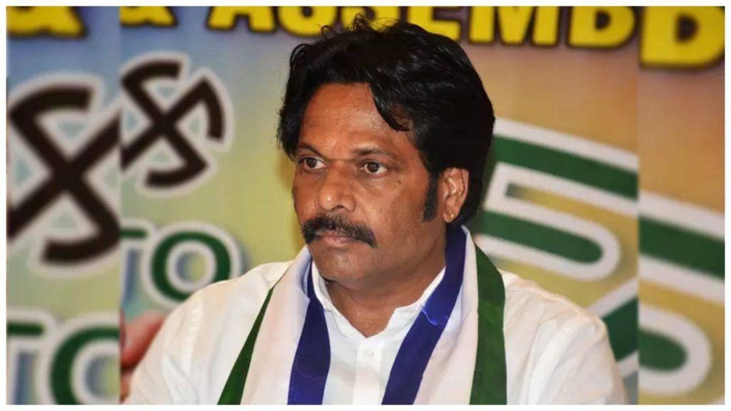 ఏపీ నుండి పారిపోతానంటున్న వైసీపీ ఎంపీ!