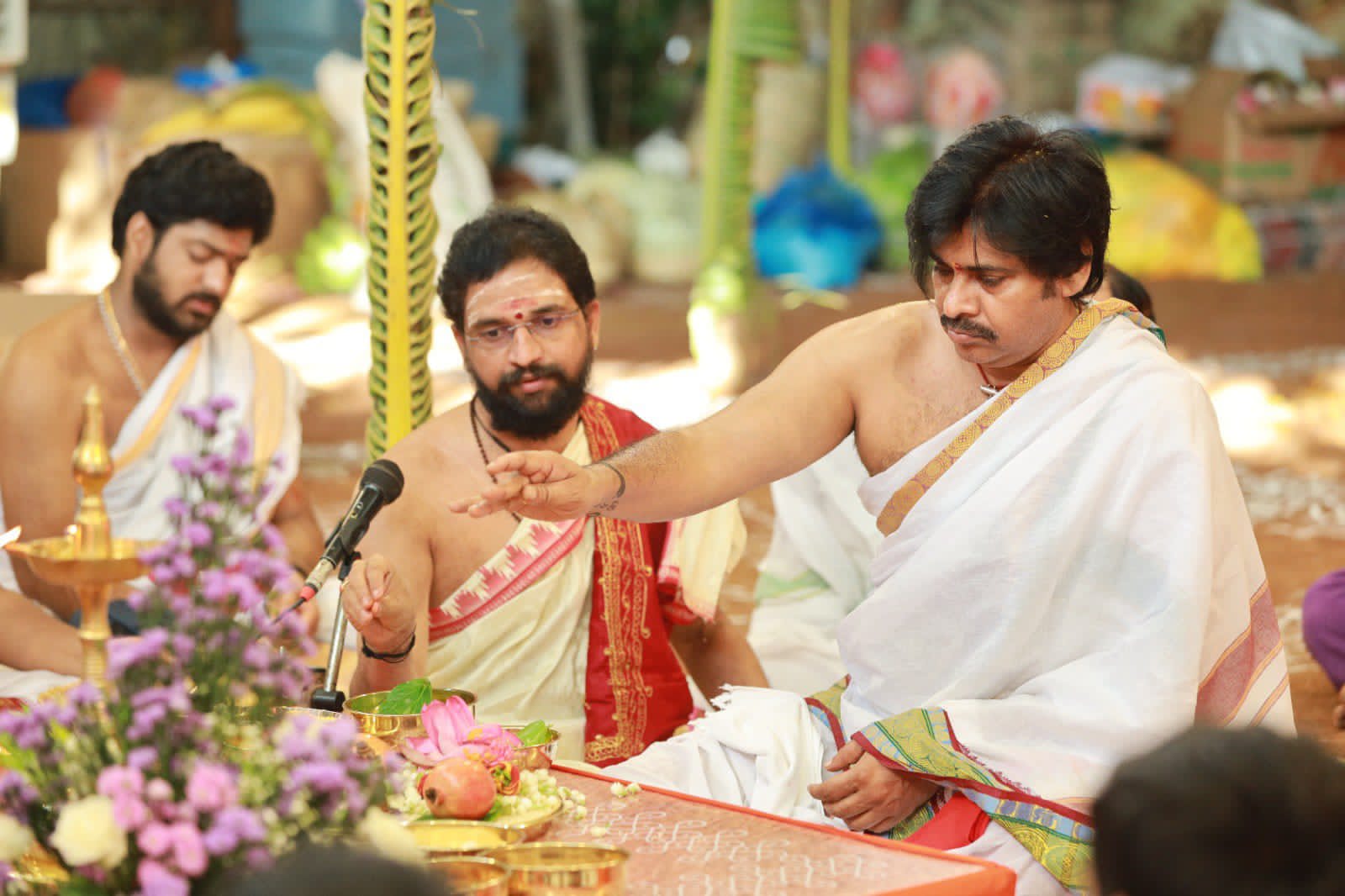 ధర్మపరిరక్షణ యాగంతో పవన్ కళ్యాణ్ ఎన్నికల భేరి!