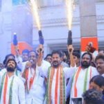 కాంగ్రెస్ లో చేరిన ఉద్యమనేత, కేసీఆర్ సన్నిహితుడు