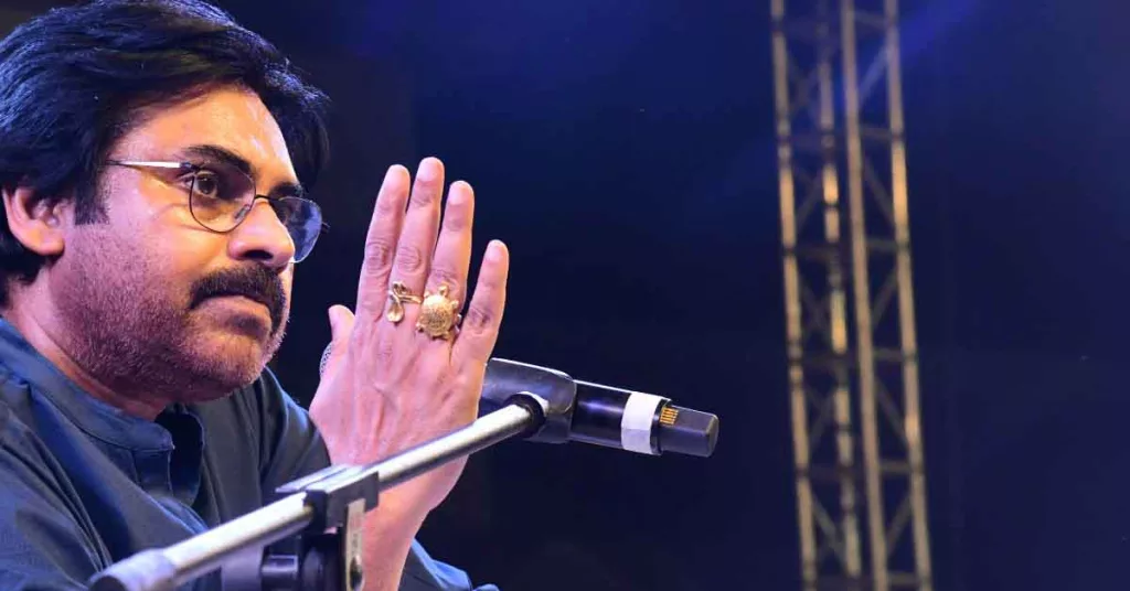 మహిళా వాలంటీర్ తో పవన్ పై పరువు నష్టం దావా