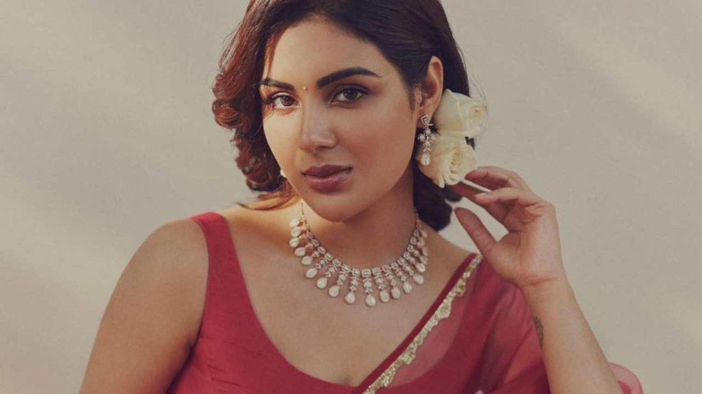 Samyuktha Menon finally signs her next in Telugu