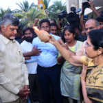 Chandrababu Naidu reaches Hyderabad to grand welcome by supporters
