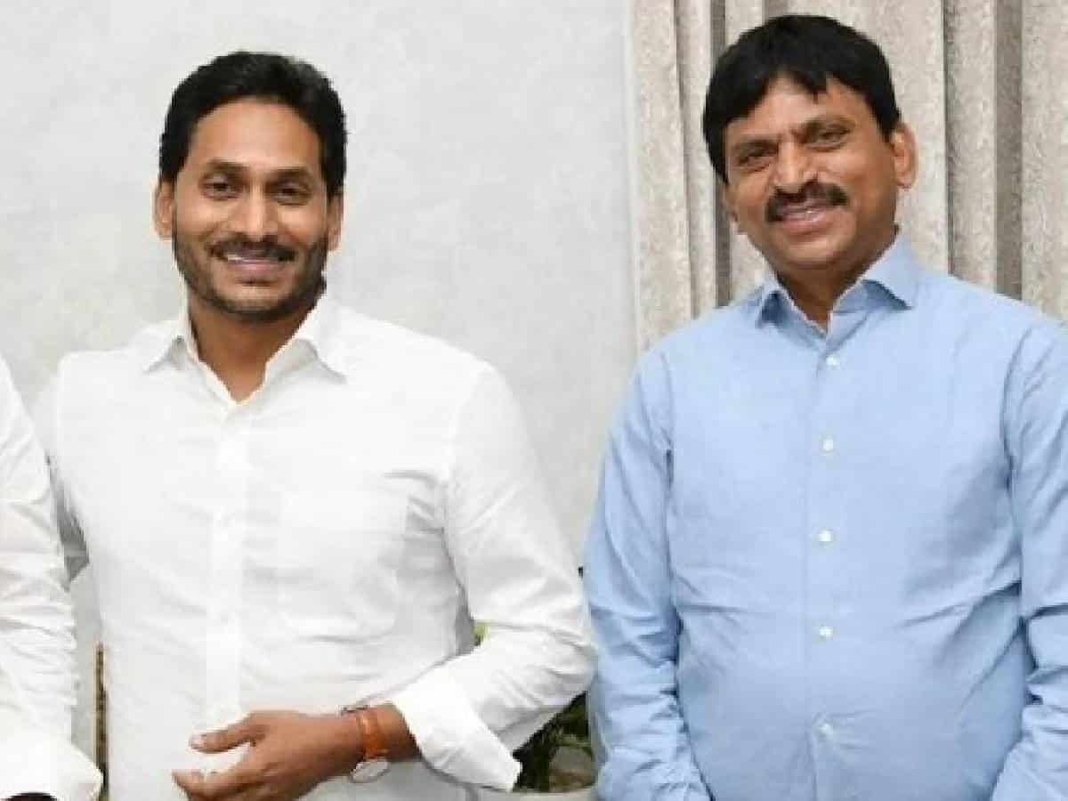 పొంగులేటిపై ఐటీసోదాల్లో జగన్ గుట్టు !