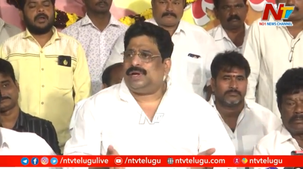 Buddha Venkanna Fires on Kesineni Nani