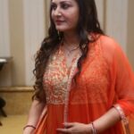 MP/MLA court orders Rampur SP to arrest Jaya Prada and produce her in court