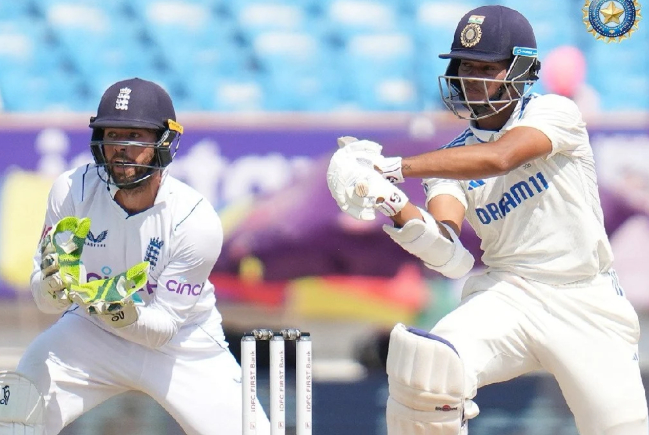 3rd Test: Rohit falls cheaply as India extend lead to 170 runs after bowling out England for 319