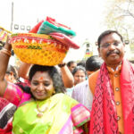 Telangana Governor, CM worship tribal deities at Medaram