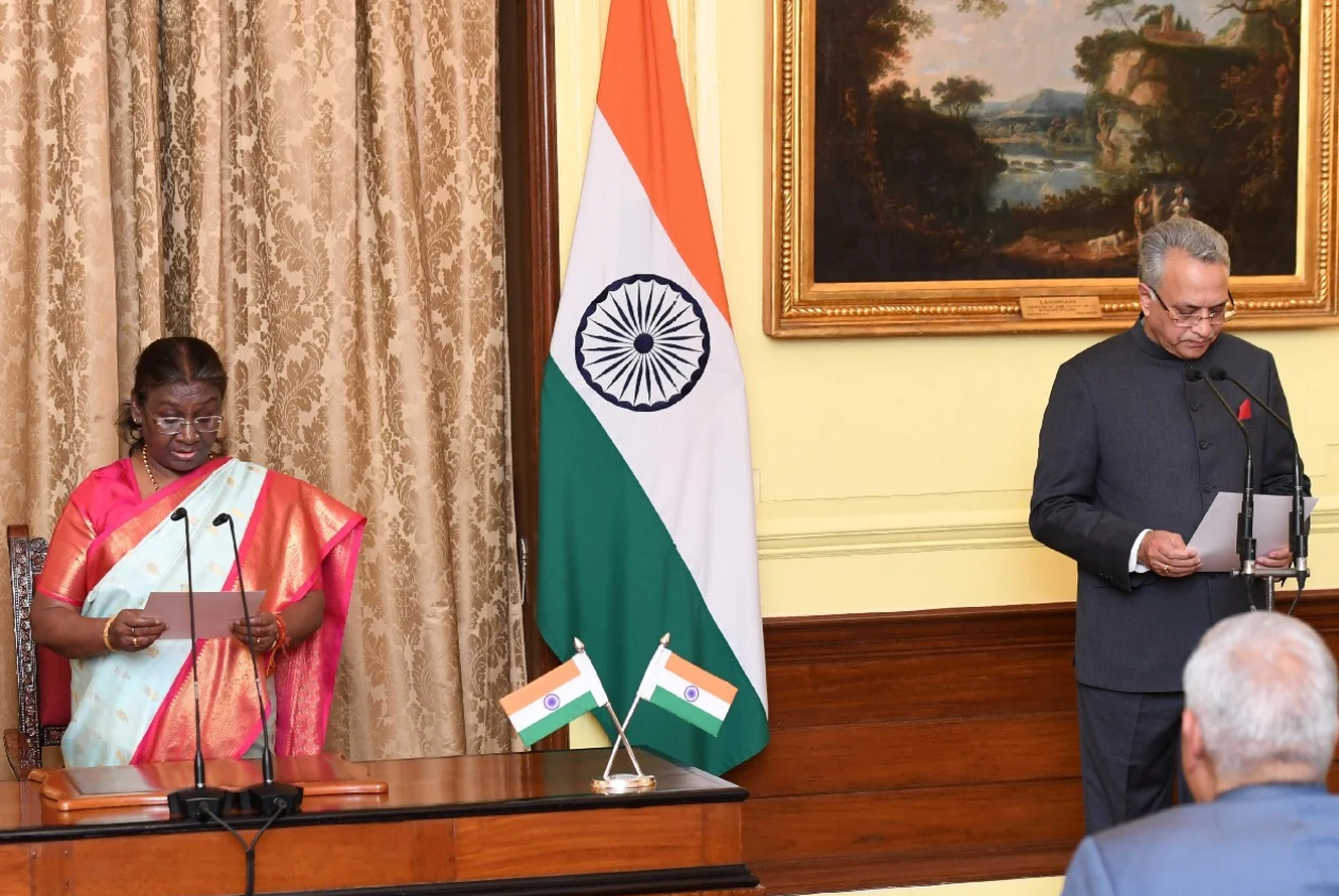 President swears in former SC judge Justice A.M. Khanwilkar as Chairperson, Lokpal