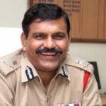 జగన్ ర్యాలీలో జనాలను ప్రశ్నించిన సీబీఐ మాజీ డైరెక్టర్!