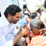 CM Jagan Mohan Reddy resumes bus yatra amid tight security after April 13 attack