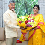 Jagan lacks manners, says sister Sharmila over saree remark