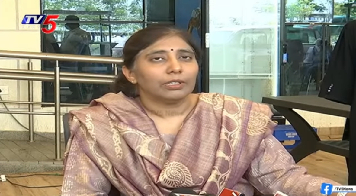 YS Sunitha’s Unexpected Reaction to ‘Vivekam’ Movie