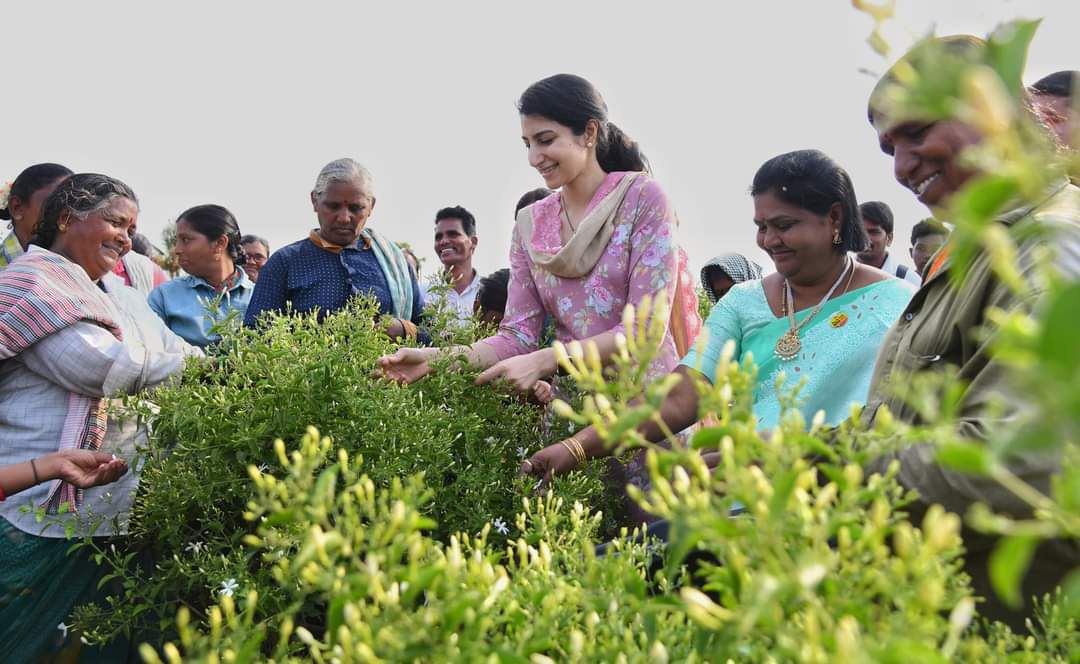 Nara Brahmani Cut Flowers Along With Women Workers