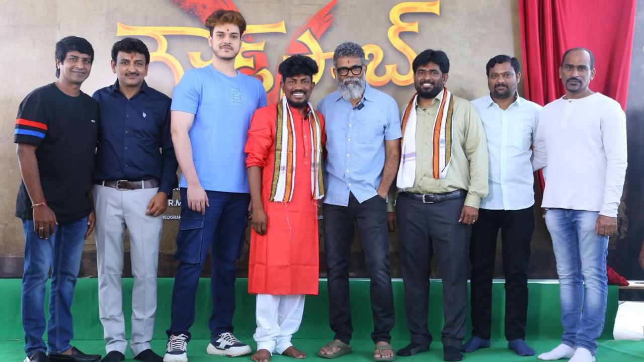 ప్రభాస్‌ కుటుంబం నుంచి మరో హీరో!